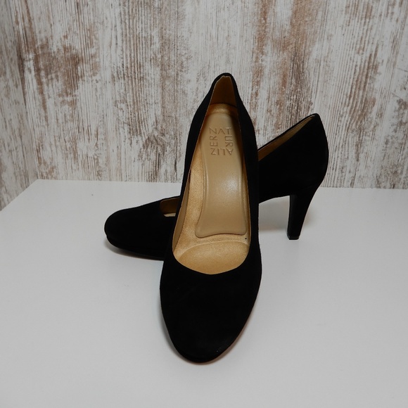 naturalizer donley pump